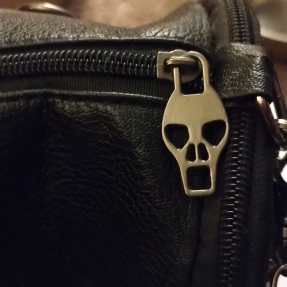 Purse - Picture 4 of 9